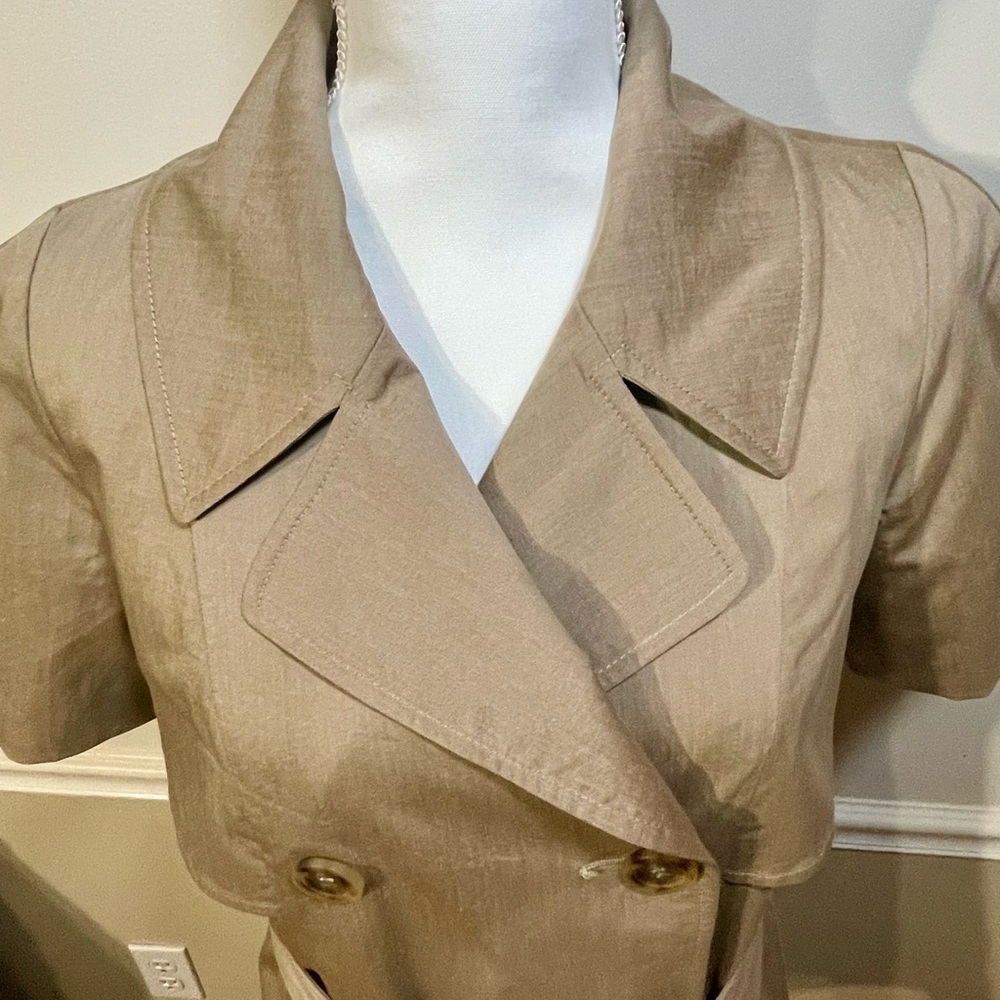 Nine West Tan Trench Coat Lightweight Suit Jacket, Short Sleeve, Size 8 - Picture 4 of 13